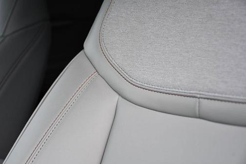 Space White Metallic 2026 Ford Explorer Active