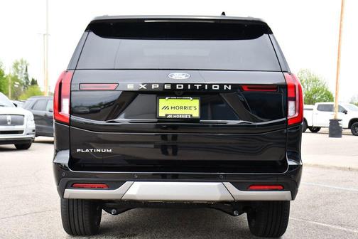 Agate Black Metallic 2026 Ford Expedition Platinum