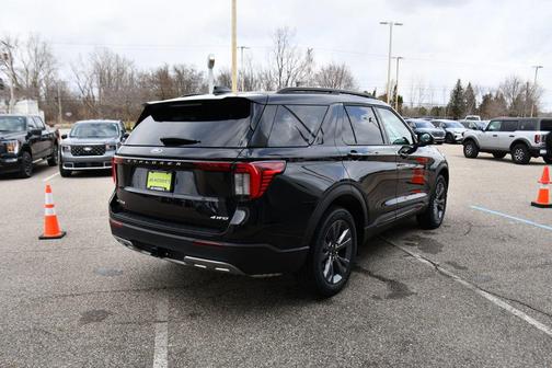 2026 Ford Explorer Active w/200A Pkg