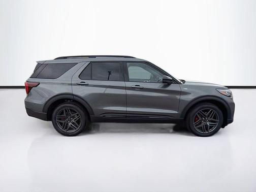 Gray Metallic 2026 Ford Explorer ST-Line