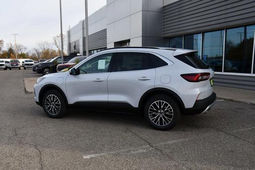 2026 Ford Escape PHEV Base