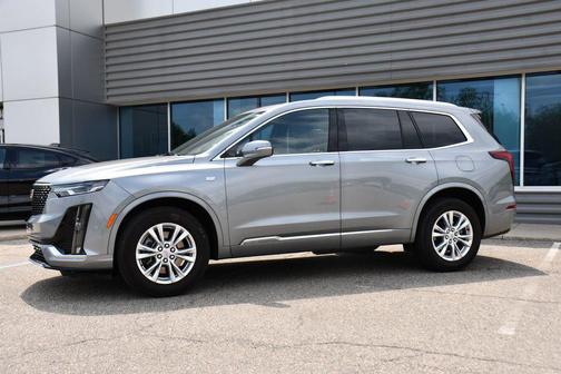 Argent Silver Metallic 2024 Cadillac XT6 Luxury AWD