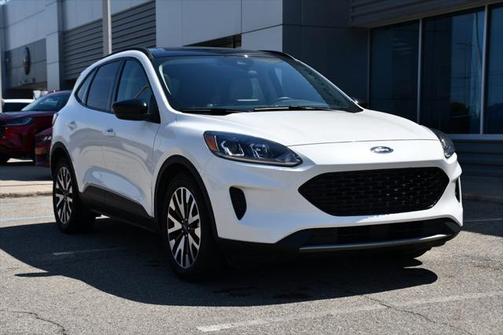2020 Ford Escape SE