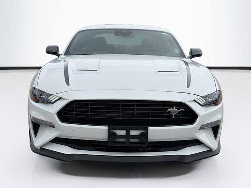Oxford White 2022 Ford Mustang EcoBoost Premium