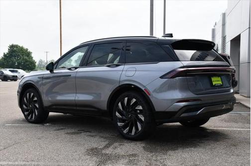 2025 Lincoln Nautilus Reserve