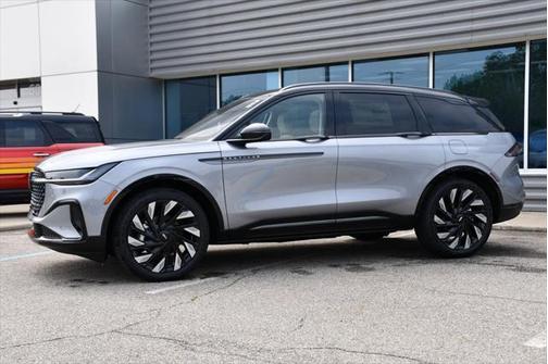2025 Lincoln Nautilus Reserve