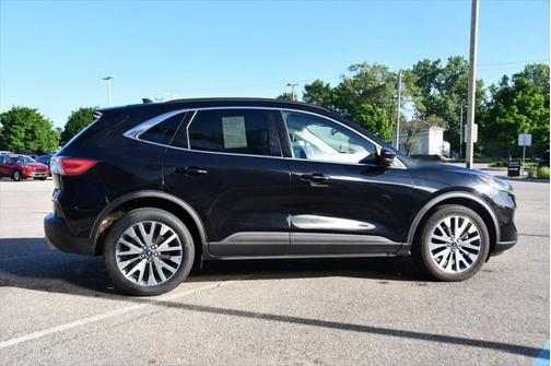 2021 Ford Escape Titanium