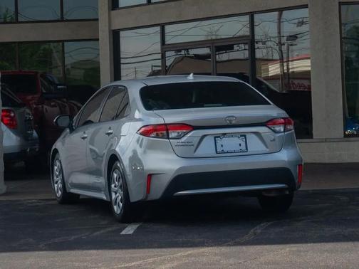 Silver 2021 Toyota Corolla LE