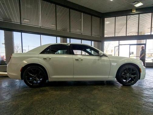 2022 Chrysler 300 S