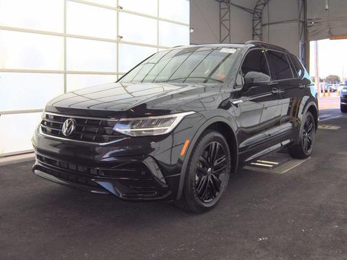 2022 Volkswagen Tiguan 2.0T SE R-Line Black