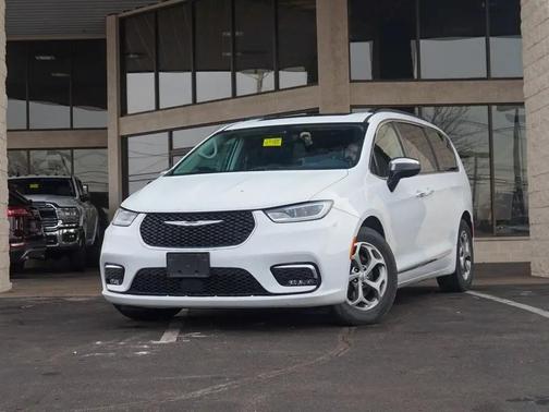 2023 Chrysler Pacifica Limited