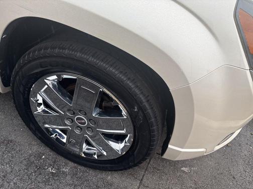 2013 GMC Acadia Denali