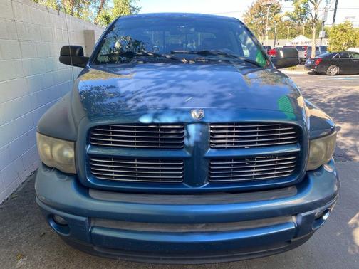2004 Dodge Ram 1500 SLT Quad Cab