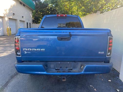 2004 Dodge Ram 1500 SLT Quad Cab