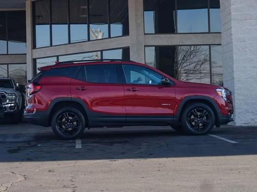 2022 GMC Terrain AWD AT4
