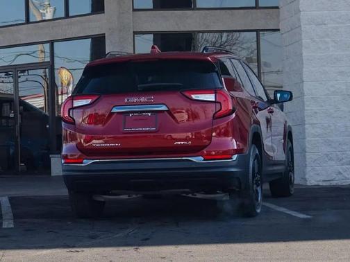 2022 GMC Terrain AWD AT4