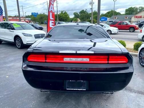 2014 Dodge Challenger SXT