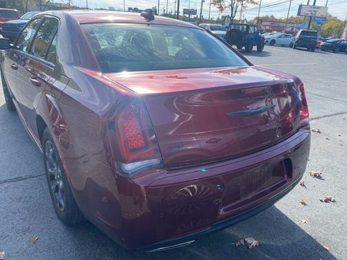 2023 Chrysler 300 Touring