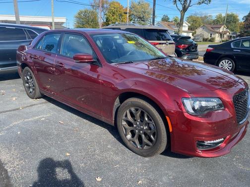 2023 Chrysler 300 Touring
