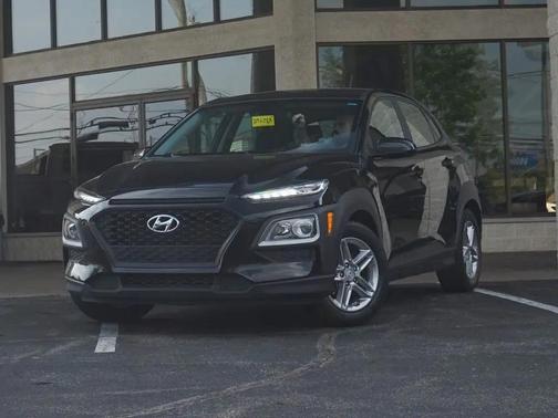 Black 2021 Hyundai KONA SE