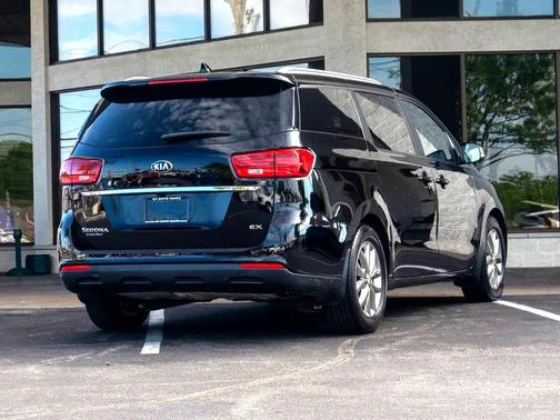 2019 Kia Sedona EX