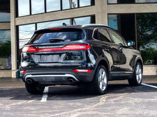 2015 Lincoln MKC Base