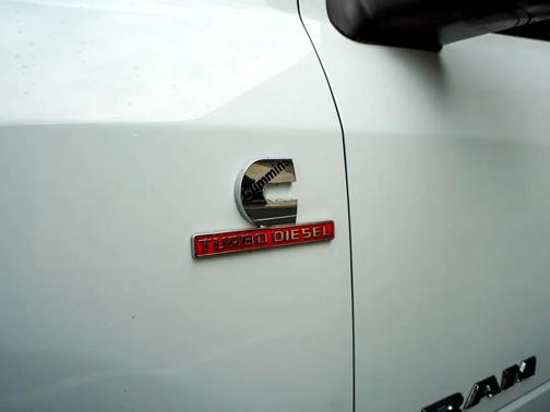 2024 RAM 3500 Big Horn Crew Cab 4x4 8' Box