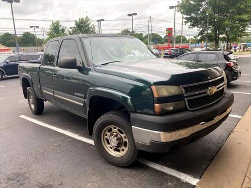 2005 Chevrolet Silverado 2500 LS H/D Extended Cab