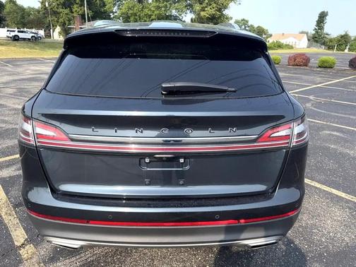 2022 Lincoln Nautilus Black Label