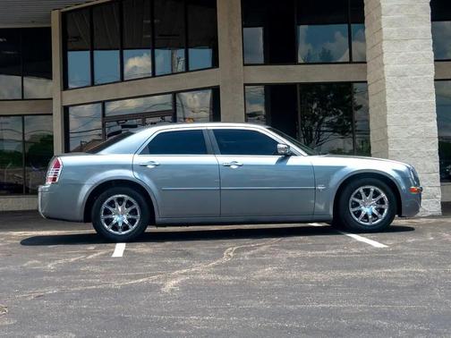 2007 Chrysler 300C Base