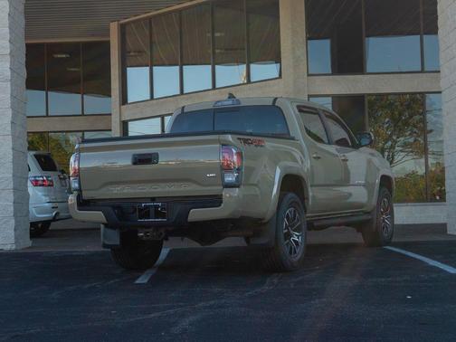 2020 Toyota Tacoma TRD Sport