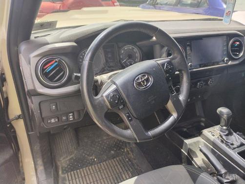 2020 Toyota Tacoma TRD Sport