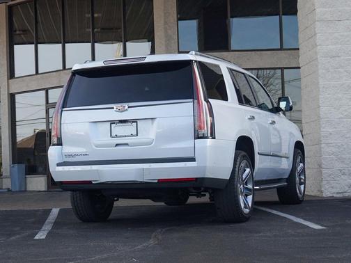 2020 Cadillac Escalade Premium Luxury