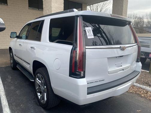 2020 Cadillac Escalade Premium Luxury