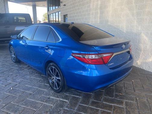 2016 Toyota Camry SE w/Special Edition Pkg