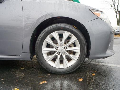 2014 Lexus ES 300h Base