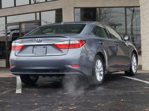 2014 Lexus ES 300h Base