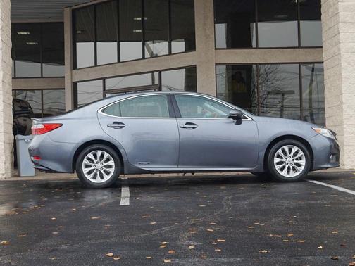 2014 Lexus ES 300h Base