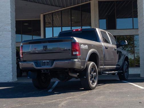 2018 RAM 2500 Laramie Crew Cab 4x4 6'4' Box