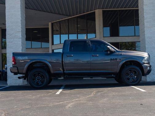 2018 RAM 2500 Laramie Crew Cab 4x4 6'4' Box