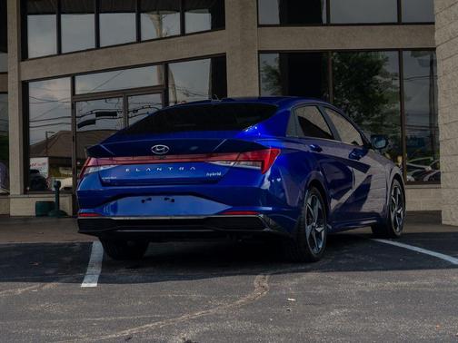 2023 Hyundai ELANTRA HEV Limited