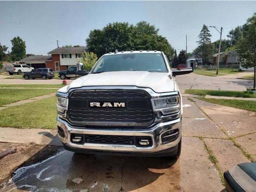 2019 RAM 2500 Limited Mega Cab 4x4 6'4' Box
