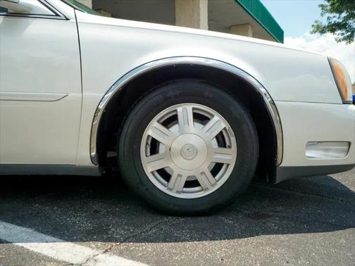 2003 Cadillac DeVille Base