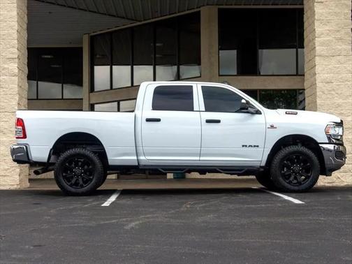 2021 RAM 2500 Tradesman Crew Cab 4x4 6'4' Box