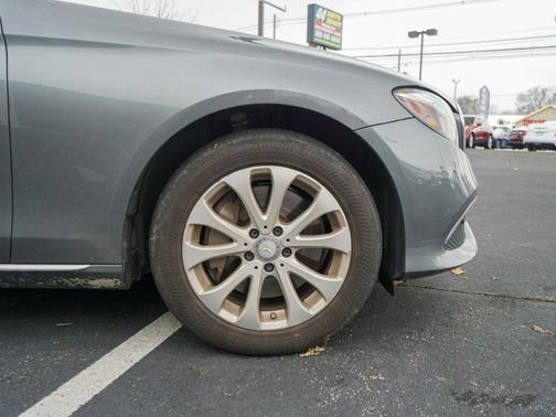 2017 Mercedes-Benz E-Class 4MATIC