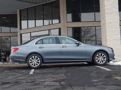 2017 Mercedes-Benz E-Class 4MATIC