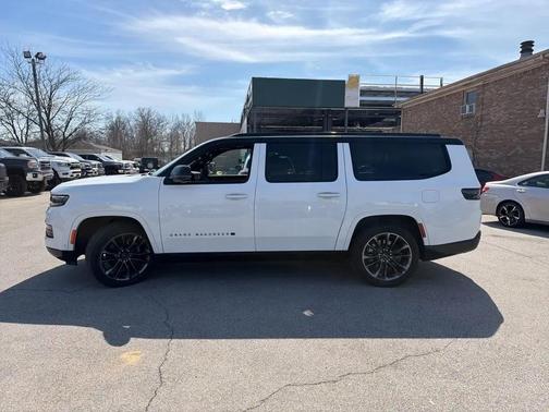 White/off-white 2024 Jeep Grand Wagoneer L Series II 4x4