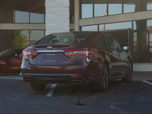 2017 Toyota Avalon Touring