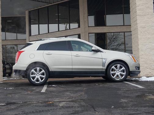 2016 Cadillac SRX Performance Collection