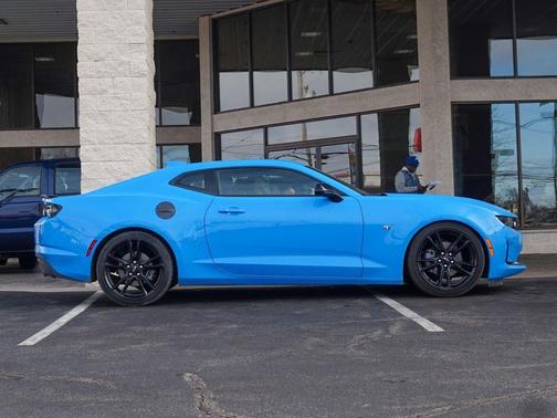 2023 Chevrolet Camaro 1LT